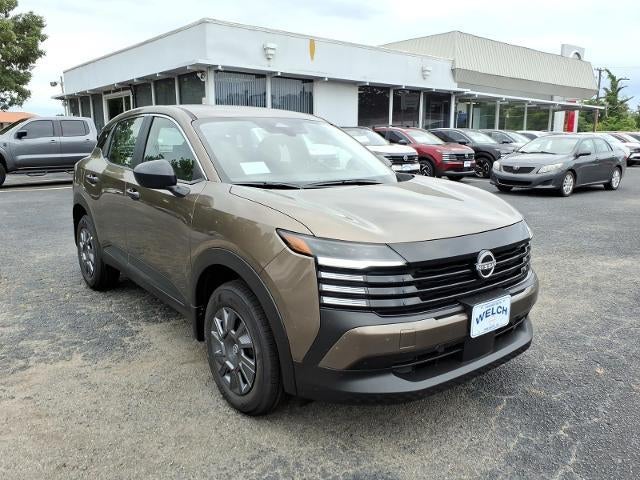 2026 Nissan Kicks S FWD in Canyon Bronze Metallic — front three-quarter view