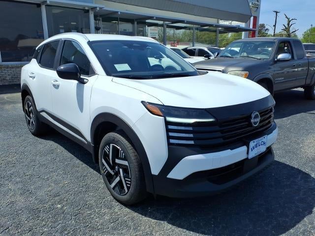 2026 Nissan Kicks SV FWD in Fresh Powder — front three-quarter view