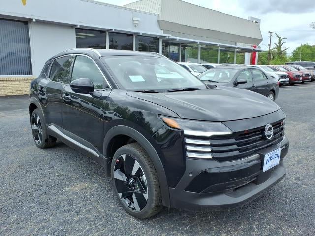2026 Nissan Kicks SR FWD in Super Black — front three-quarter view
