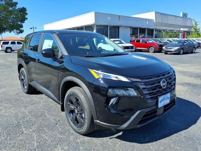2026 Nissan Rogue 2026.5 FWD SV in Super Black — front three-quarter view