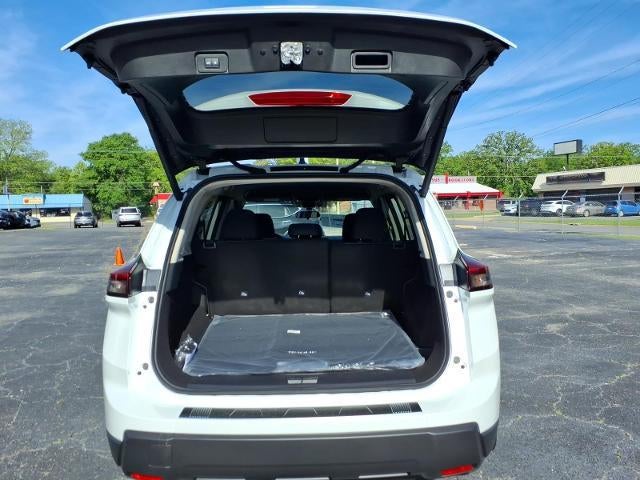 2026 Nissan Rogue — detail view