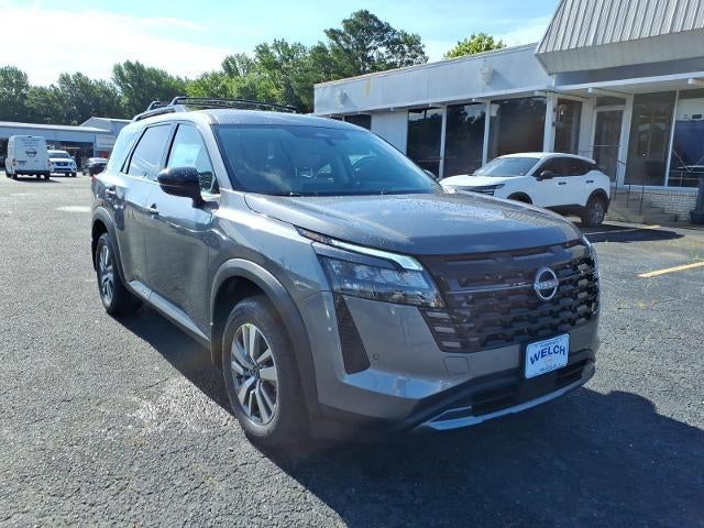 2026 Nissan Pathfinder SL 2WD in Gun Metallic — front three-quarter view